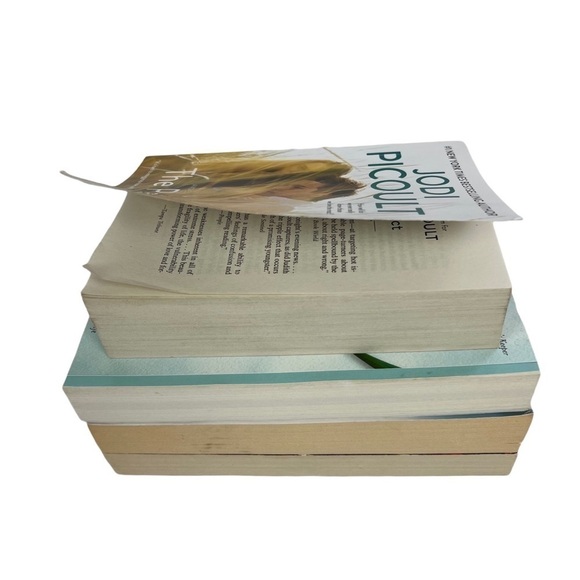 JODI PICOULT Novels/Books Bundle of 4 Paperbacks Contemporary Women/Family - Picture 5 of 7